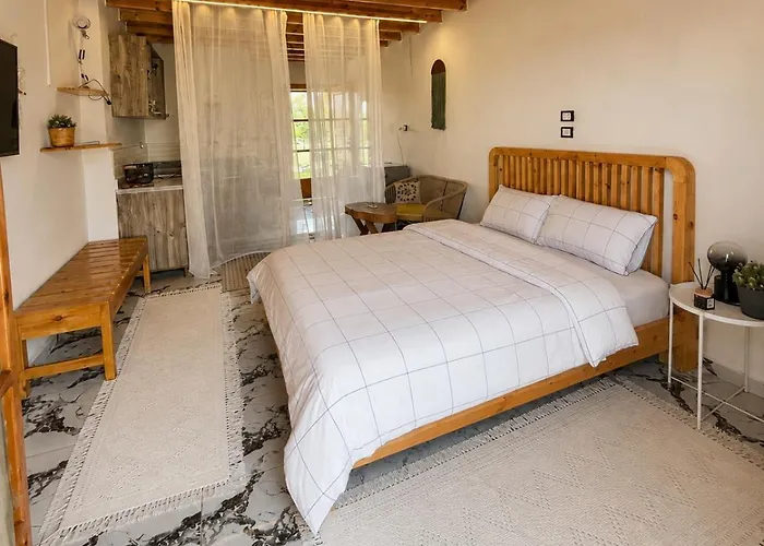 Bedro Rooftop Studio 2 Private Balcony & Sea View 1 Min To Beach
